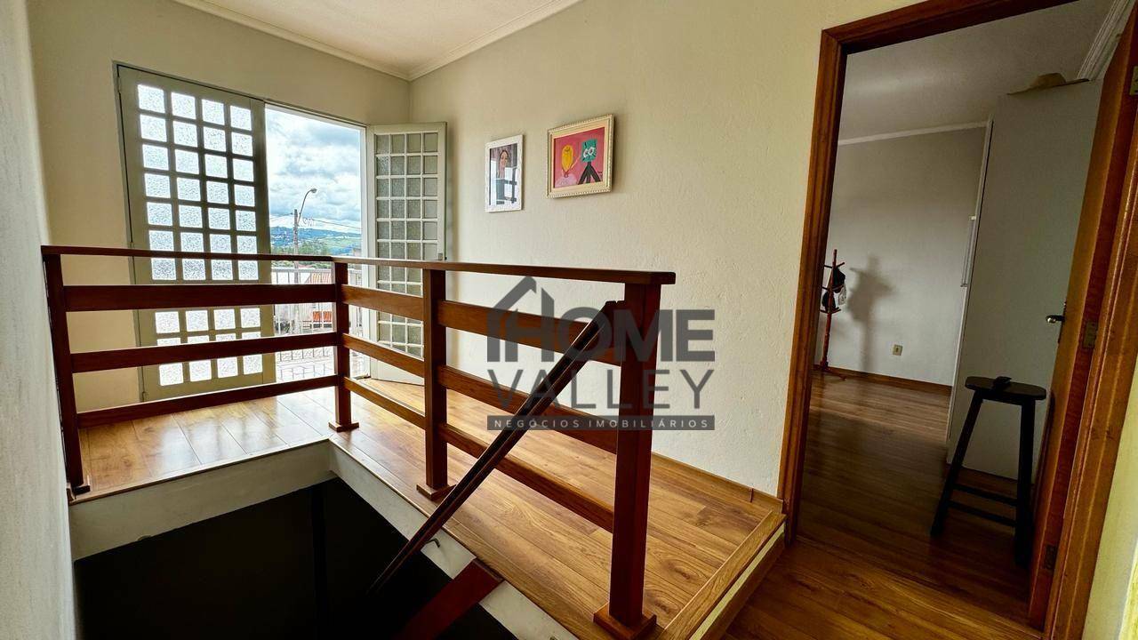 Casa à venda com 3 quartos, 180m² - Foto 12