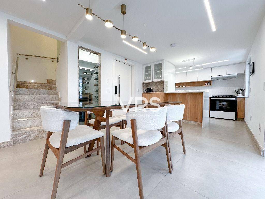 Casa de Condomínio à venda com 3 quartos, 197m² - Foto 2