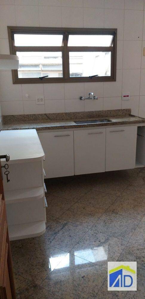 Apartamento à venda com 3 quartos, 110m² - Foto 18