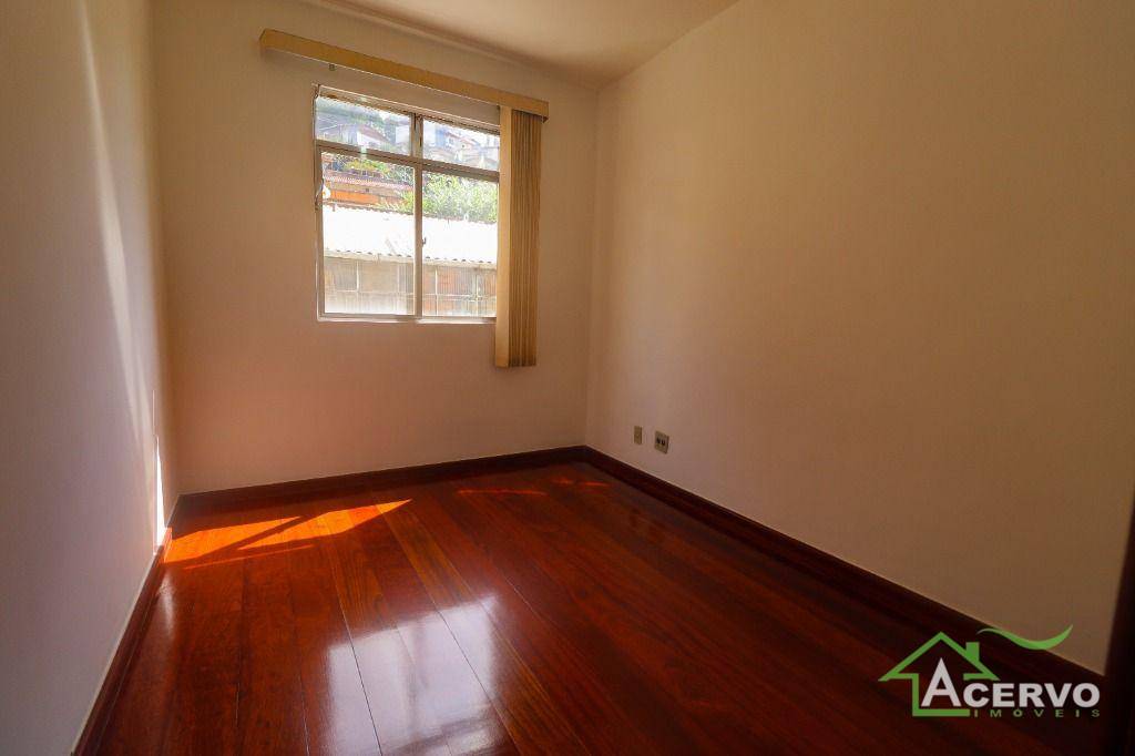 Apartamento para alugar com 2 quartos, 86m² - Foto 3