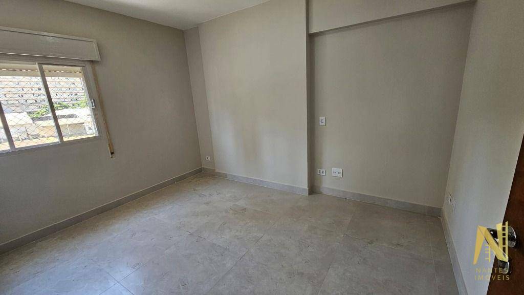 Apartamento à venda com 3 quartos, 106m² - Foto 13