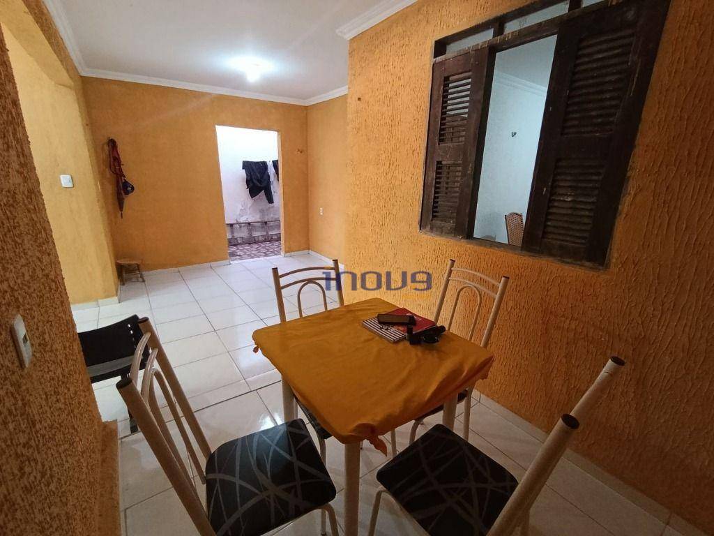 Casa, 3 quartos, 138 m² - Foto 3