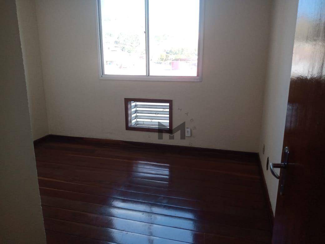 Apartamento à venda com 2 quartos, 80m² - Foto 3