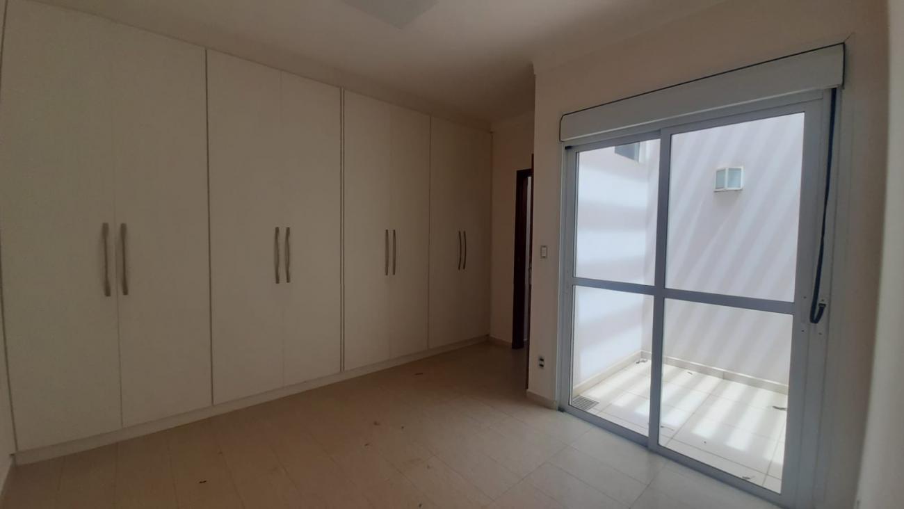 Casa para alugar com 3 quartos, 180m² - Foto 14