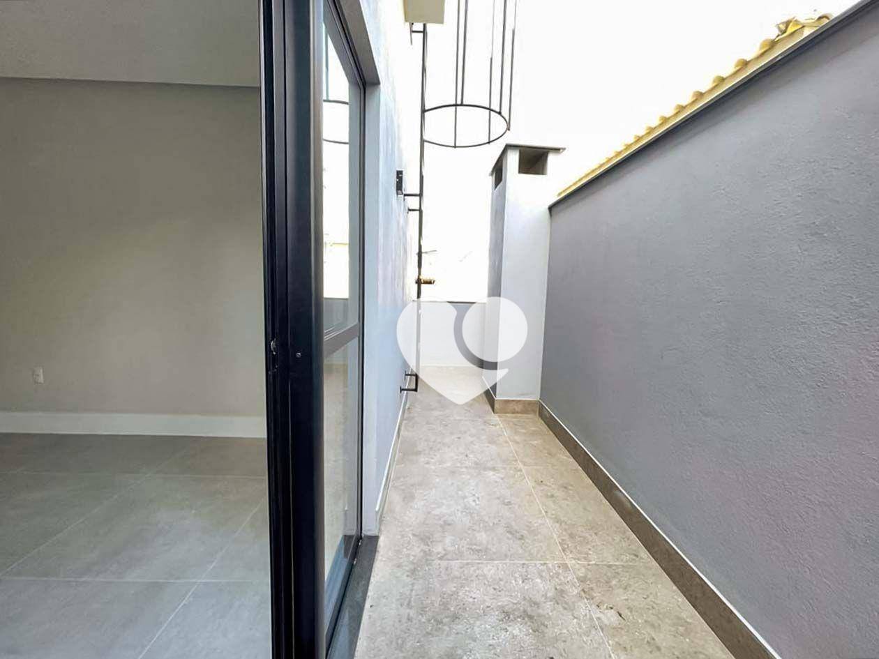 Casa à venda com 3 quartos, 180m² - Foto 3