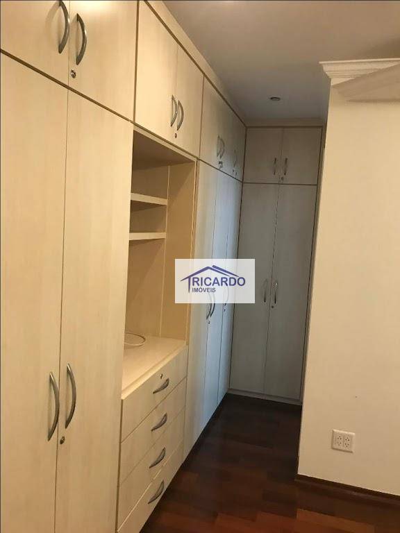 Sobrado à venda com 4 quartos, 550m² - Foto 31