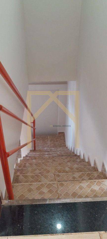 Casa à venda com 3 quartos, 148m² - Foto 4