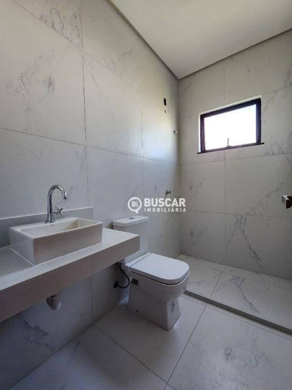 Casa de Condomínio à venda com 4 quartos, 215m² - Foto 14