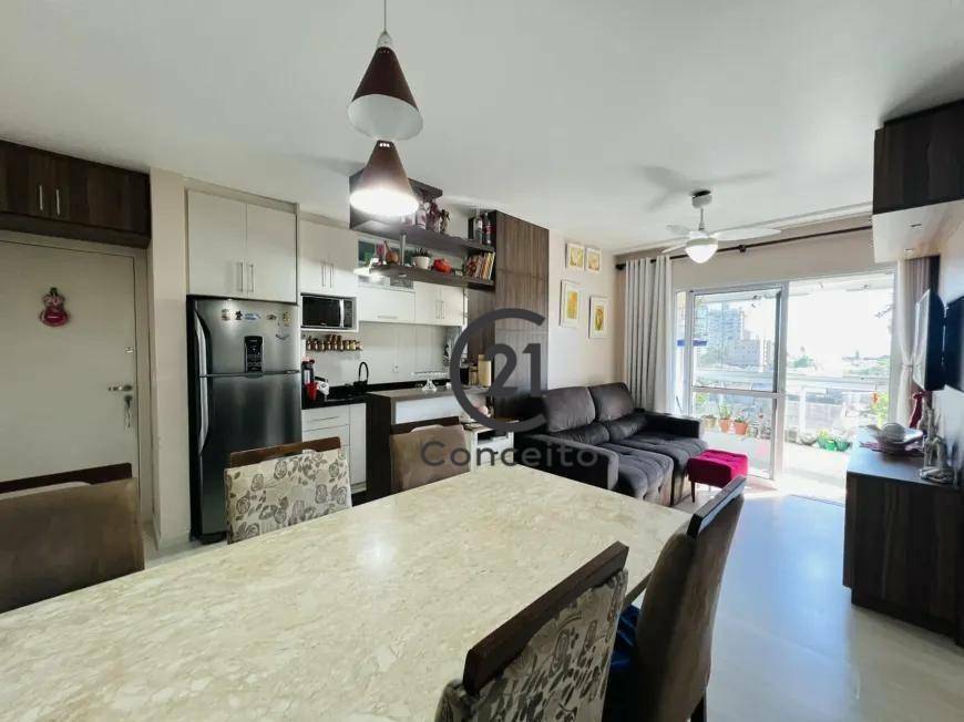 Apartamento à venda com 3 quartos, 92m² - Foto 3
