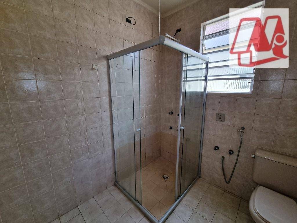 Apartamento para alugar com 2 quartos, 70m² - Foto 18