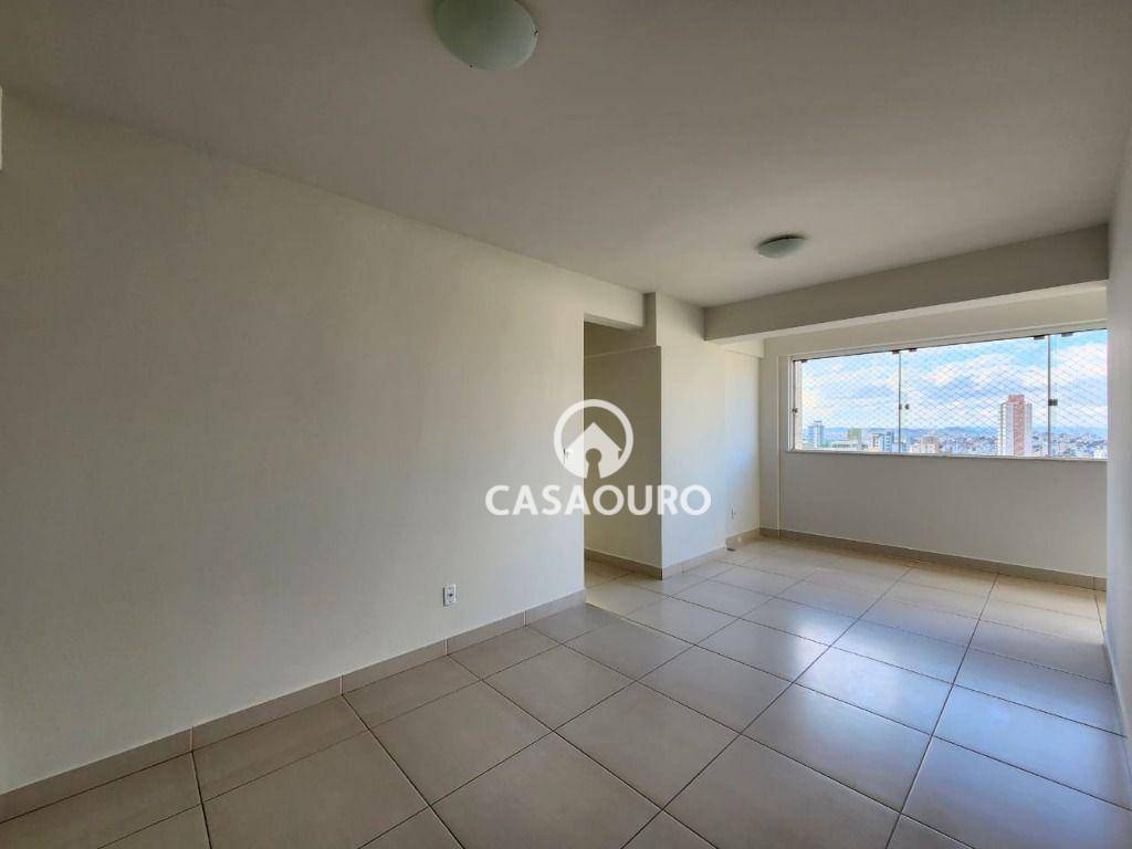 Apartamento à venda com 3 quartos, 74m² - Foto 2