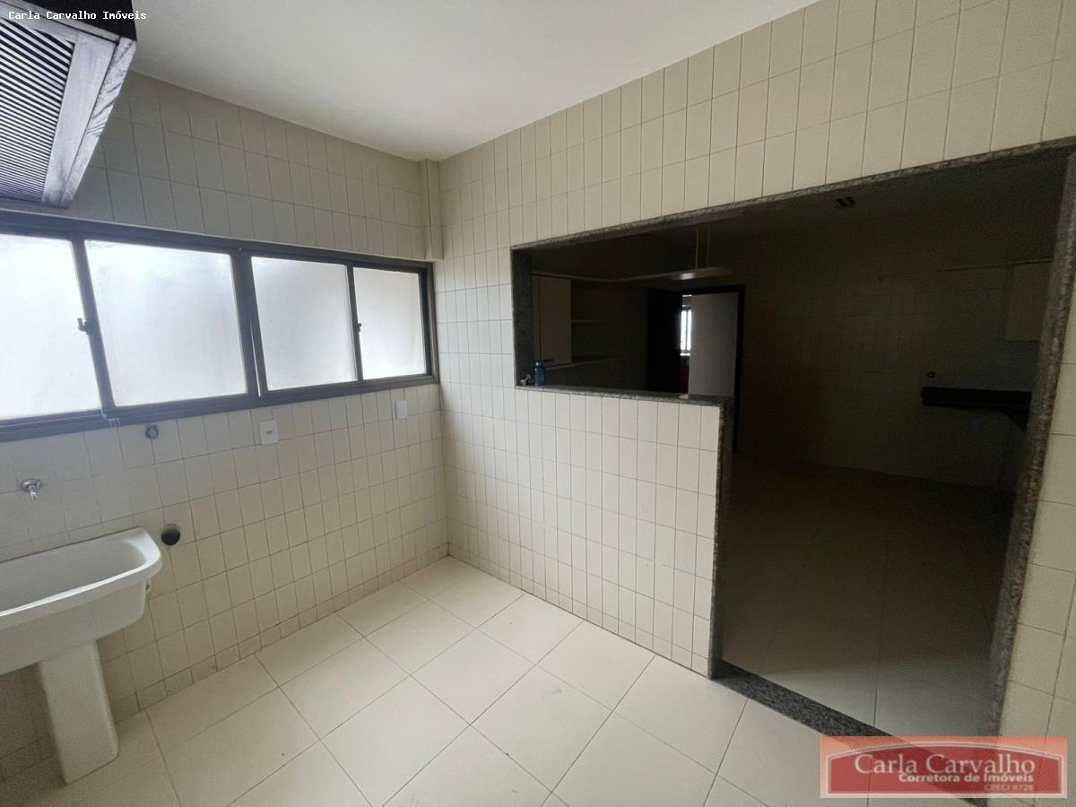 Apartamento à venda com 4 quartos, 242m² - Foto 10