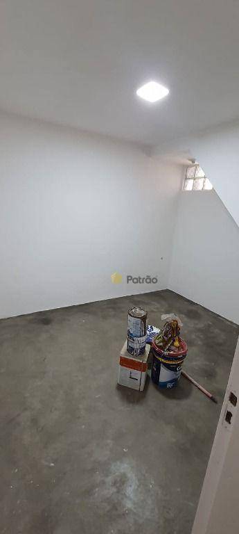 Sobrado para alugar com 2 quartos, 150m² - Foto 9