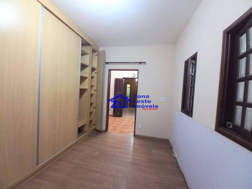 Sobrado para alugar com 4 quartos, 200m² - Foto 6