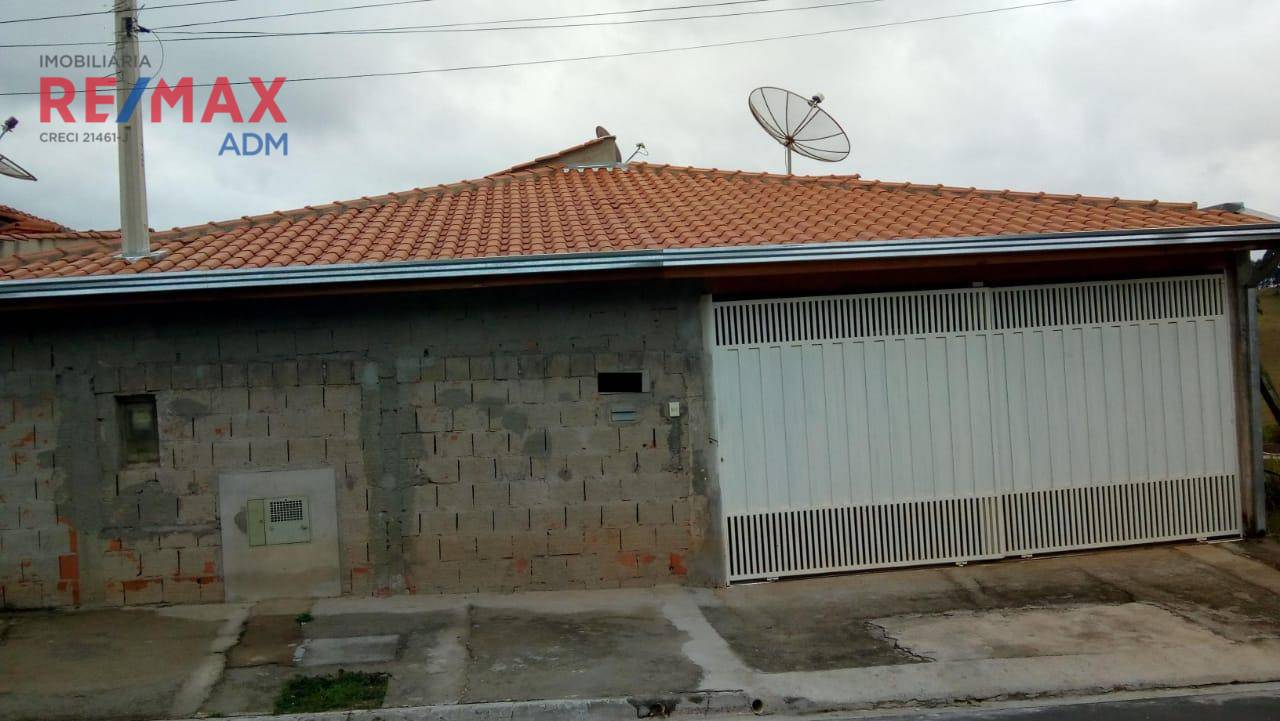 Casa à venda com 3 quartos, 250m² - Foto 1