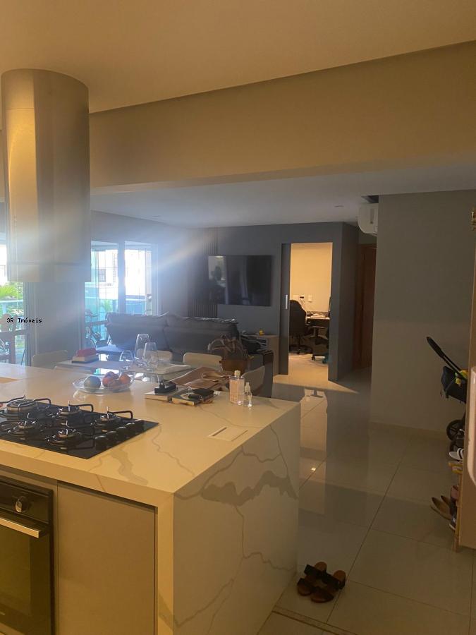 Apartamento à venda com 3 quartos, 135m² - Foto 4