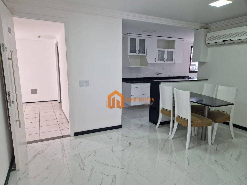 Apartamento à venda com 2 quartos, 64m² - Foto 4