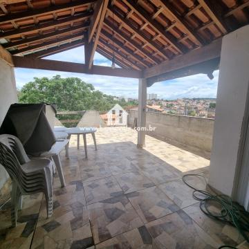 Casa à venda com 3 quartos, 180m² - Foto 31