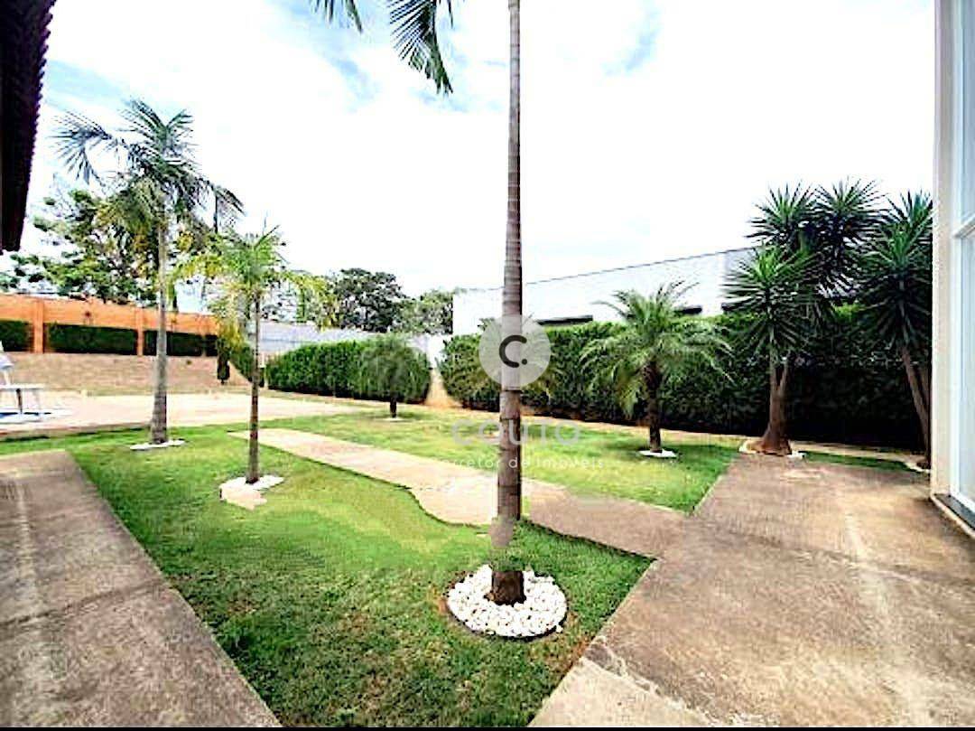 Casa de Condomínio à venda com 3 quartos, 325m² - Foto 1