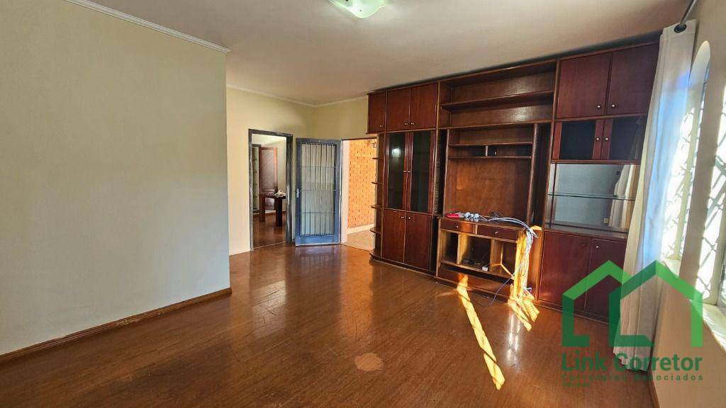 Casa à venda com 3 quartos, 326m² - Foto 15