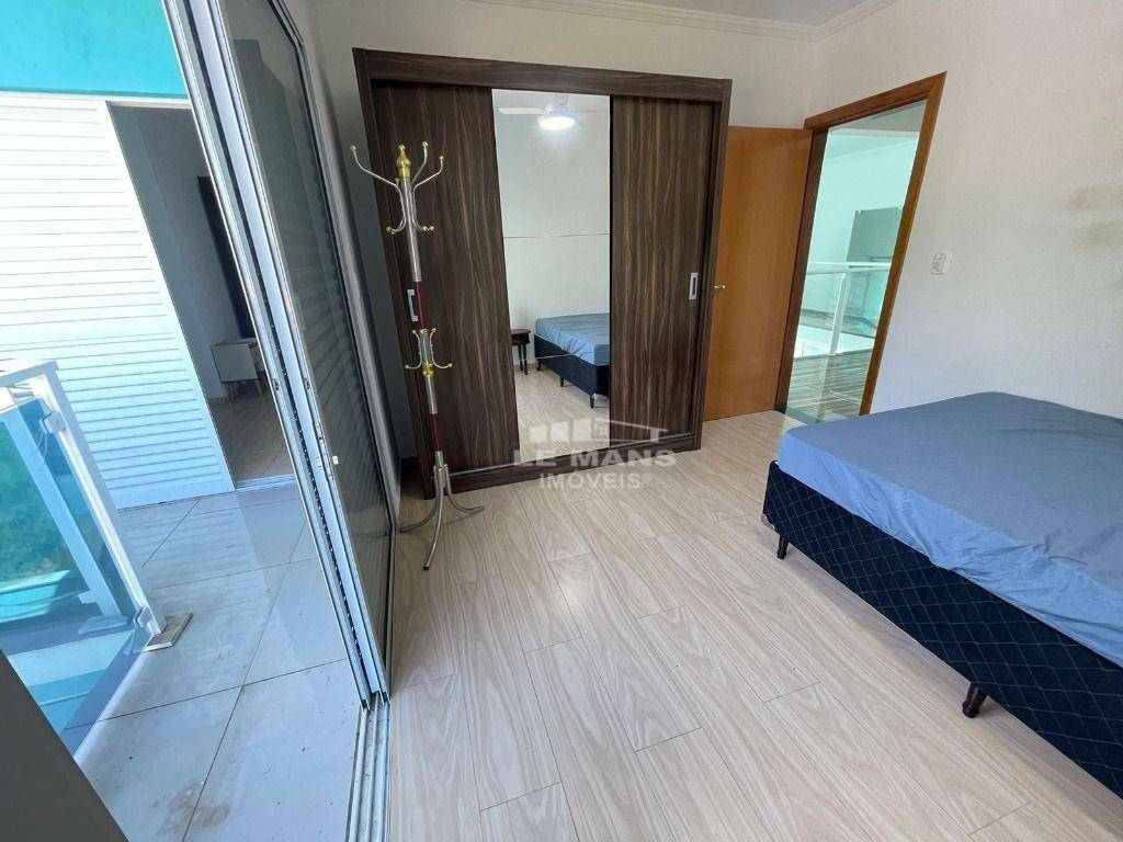 Casa à venda com 5 quartos, 380m² - Foto 14