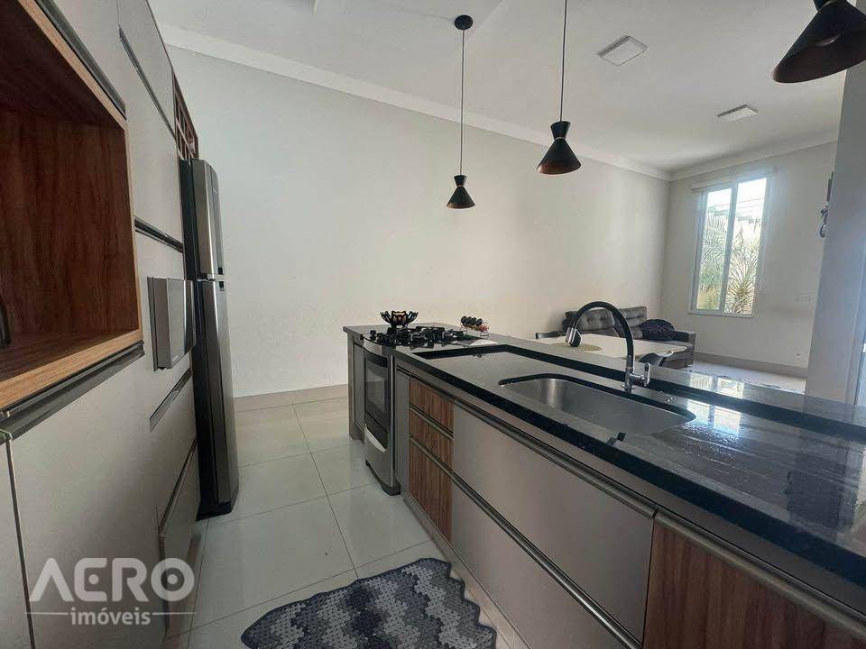 Casa à venda e aluguel com 3 quartos, 119m² - Foto 20