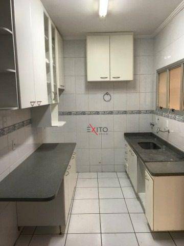 Apartamento à venda com 3 quartos, 95m² - Foto 9