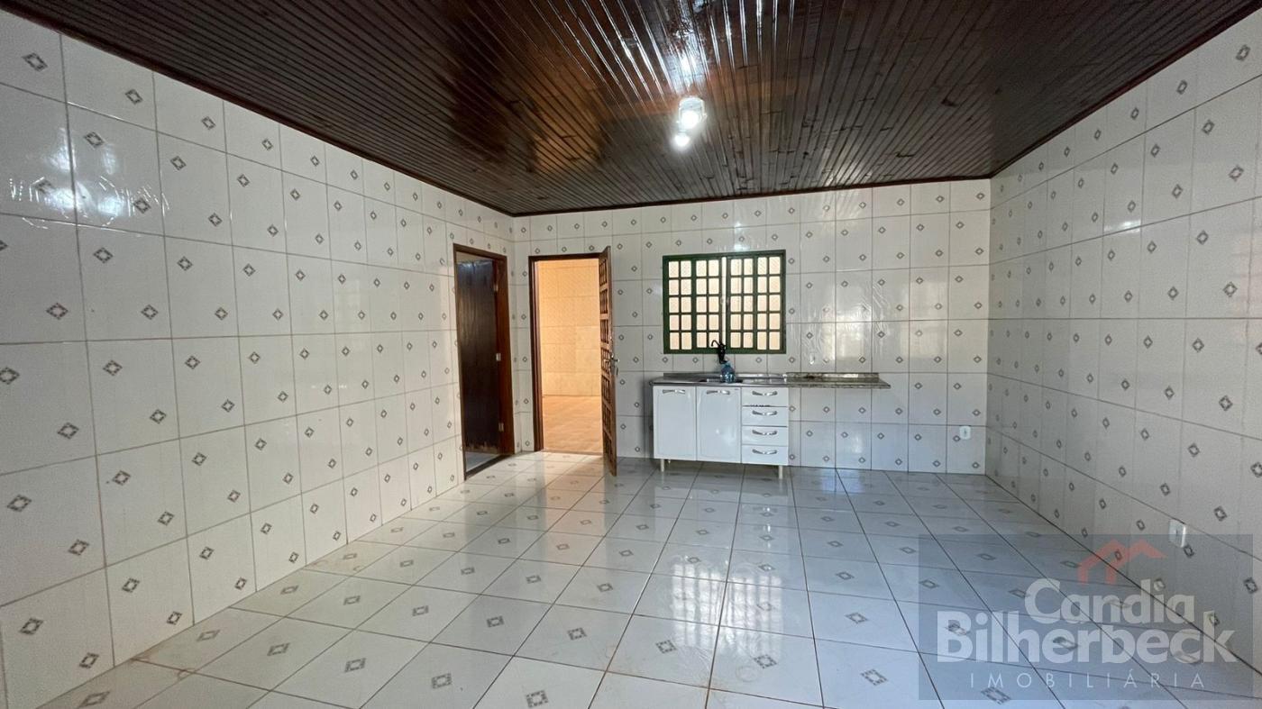 Casa à venda com 3 quartos, 200m² - Foto 3