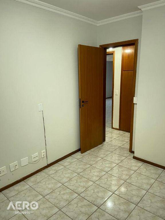 Apartamento à venda e aluguel com 3 quartos, 150m² - Foto 24