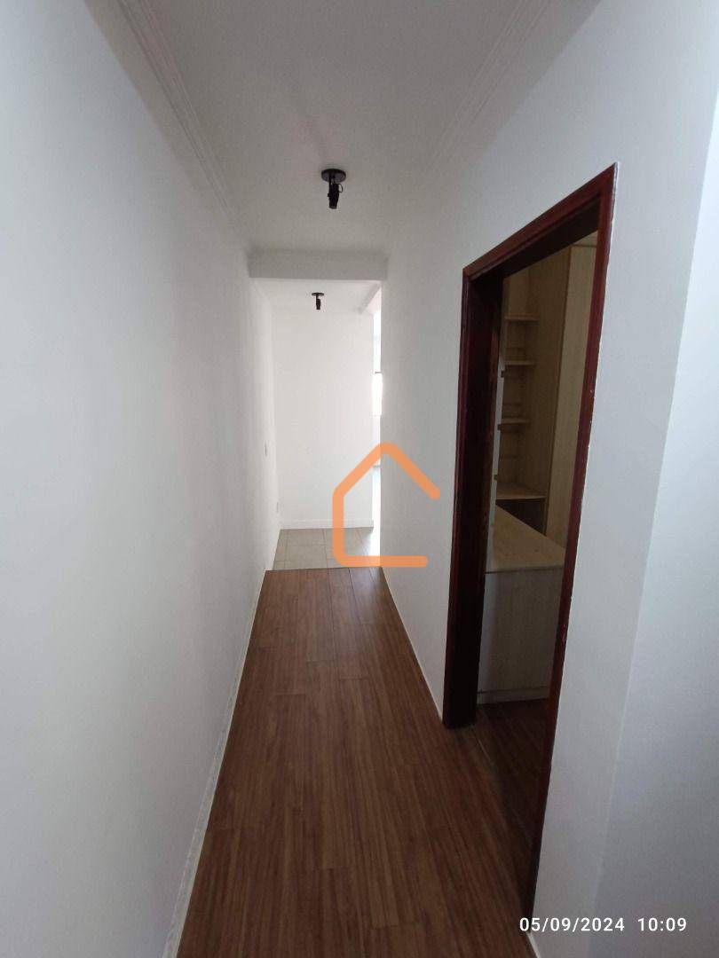 Apartamento à venda com 3 quartos, 121m² - Foto 11