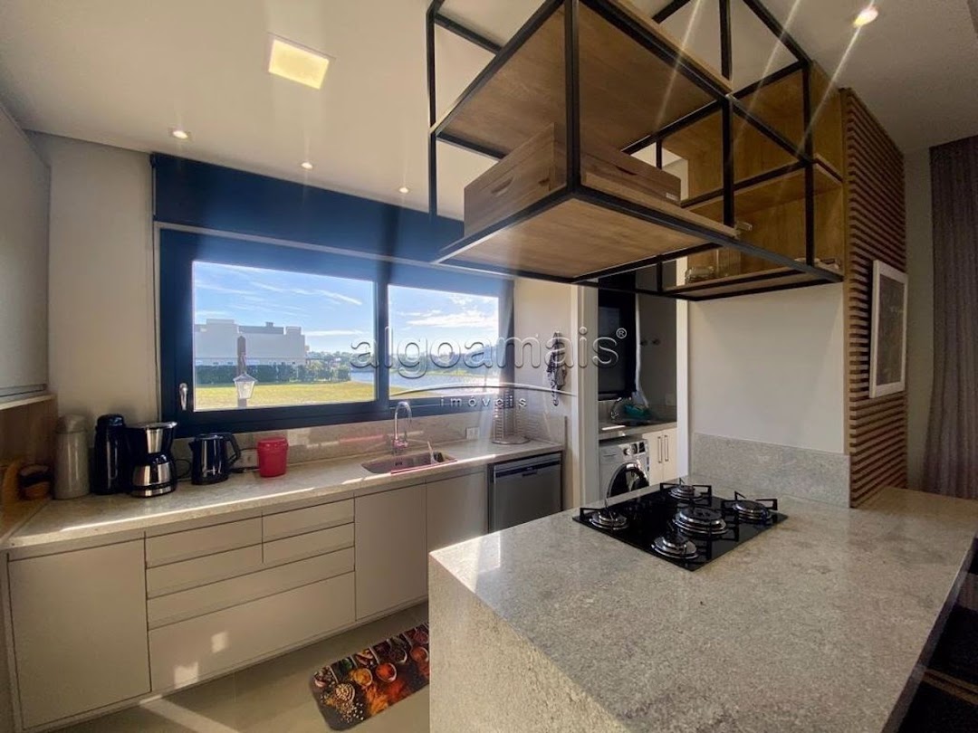 Casa de Condomínio à venda com 4 quartos, 320m² - Foto 9