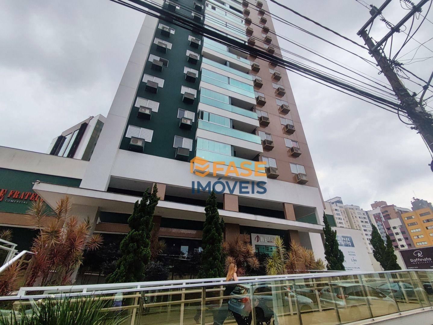 Apartamento à venda com 3 quartos, 92m² - Foto 1