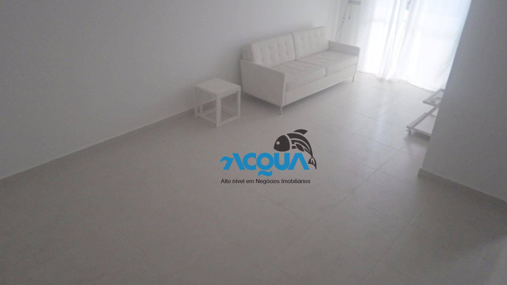 Apartamento à venda com 2 quartos, 70m² - Foto 3