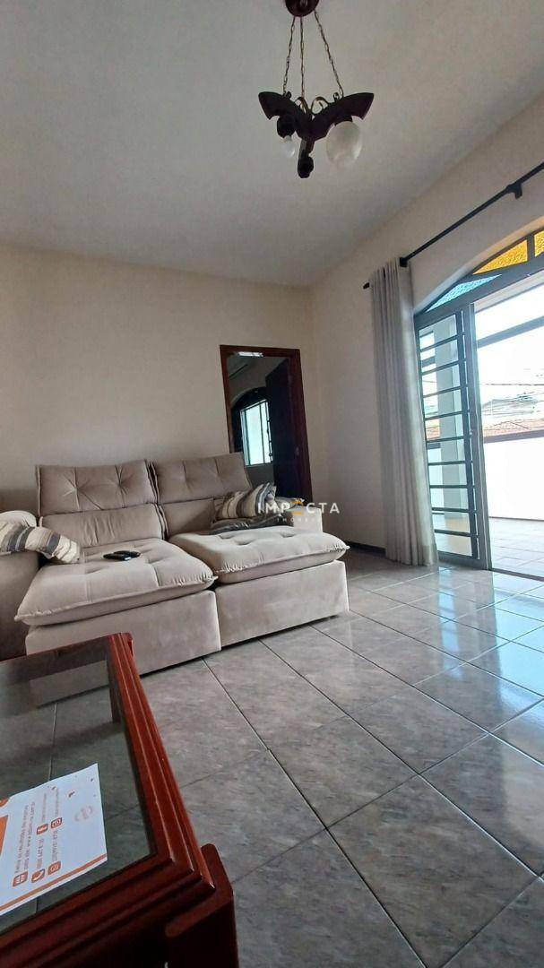 Sobrado à venda com 3 quartos, 230m² - Foto 8