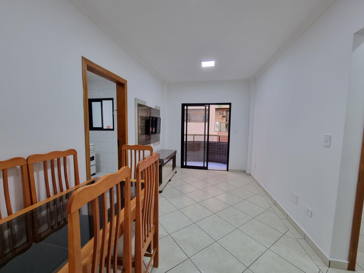 Apartamento à venda com 1 quarto, 45m² - Foto 2