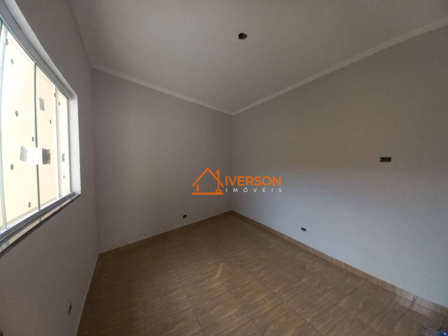 Casa à venda com 2 quartos, 66m² - Foto 13