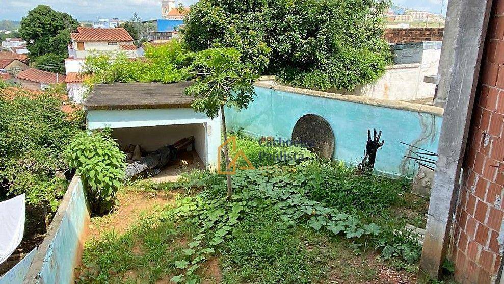 Casa à venda com 5 quartos, 306m² - Foto 10