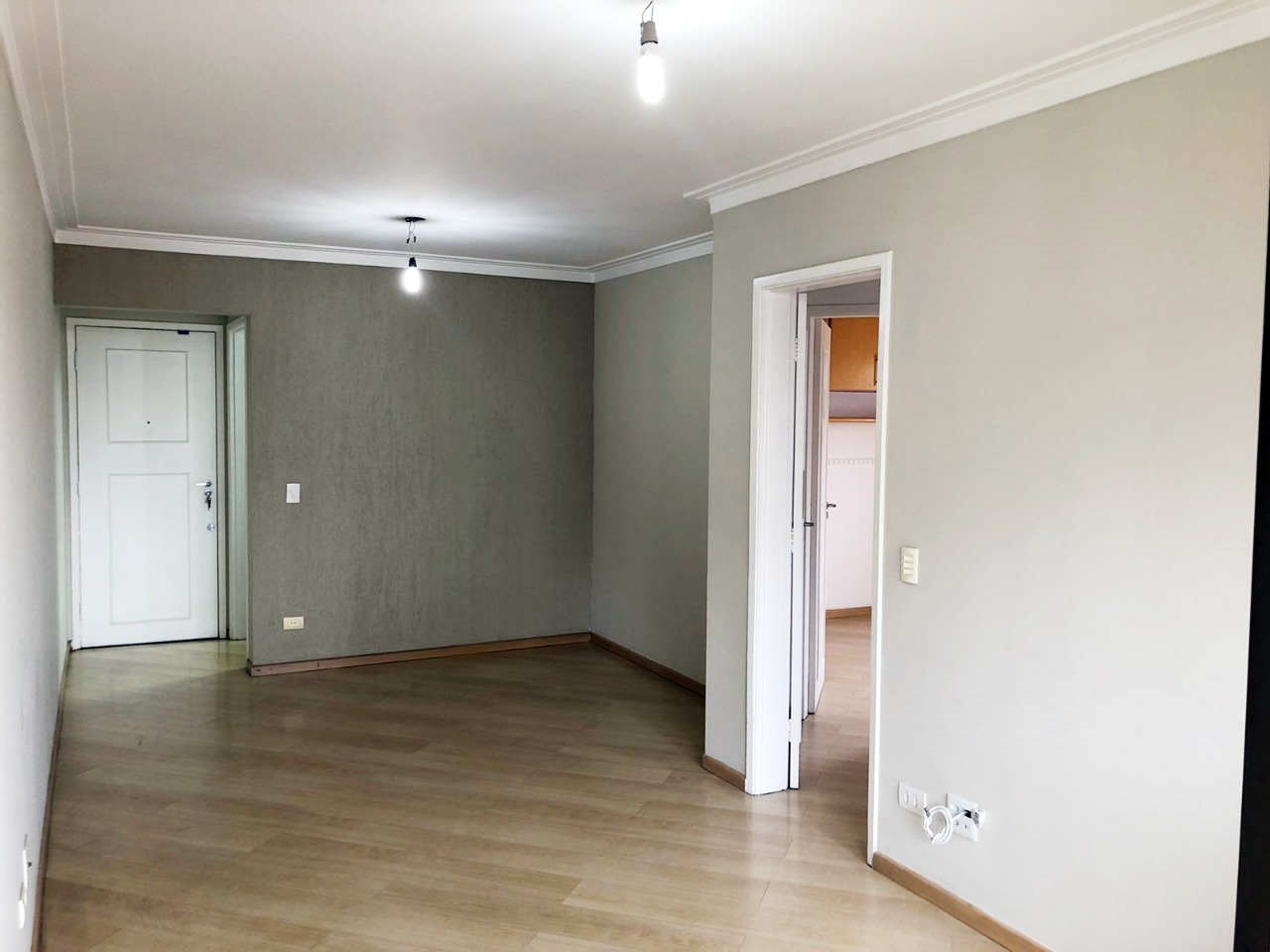 Apartamento à venda com 2 quartos, 67m² - Foto 8