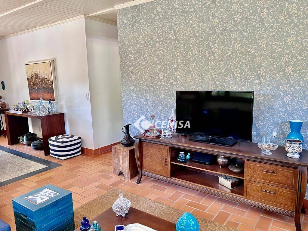 Chácara à venda com 3 quartos, 211m² - Foto 34