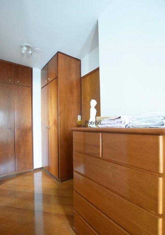 Apartamento à venda com 3 quartos, 136m² - Foto 14