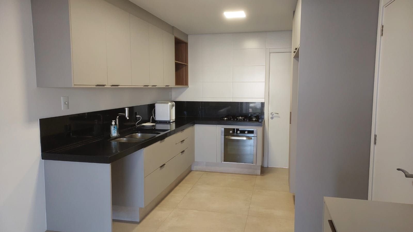 Apartamento à venda com 3 quartos, 209m² - Foto 20