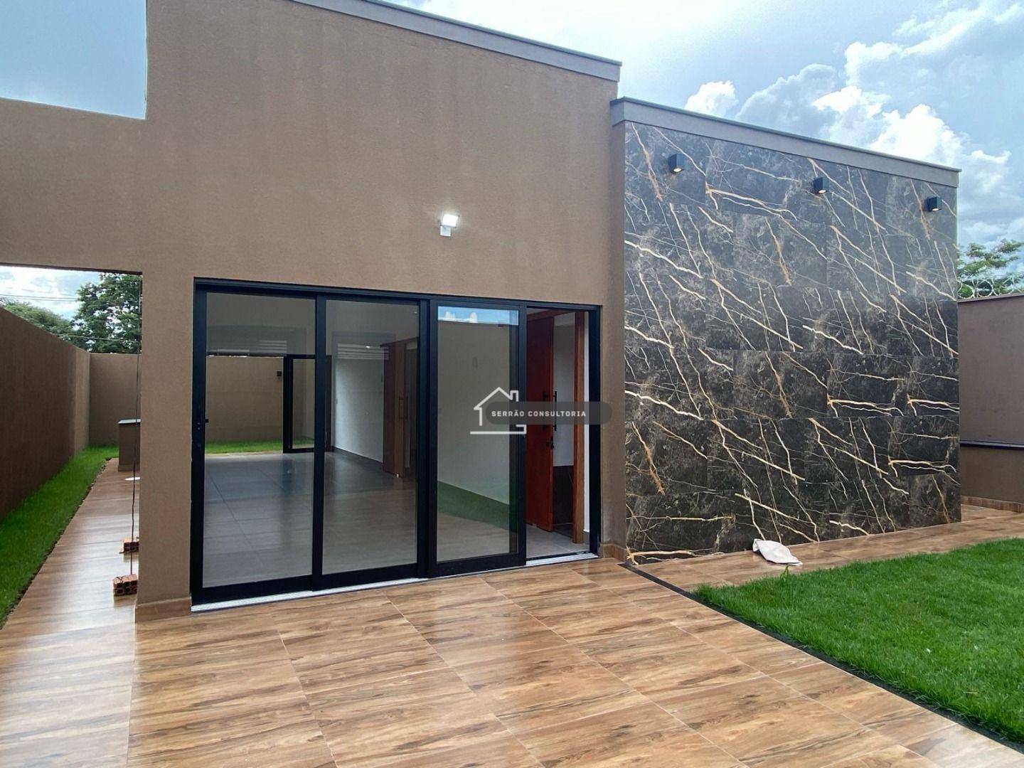 Casa à venda com 3 quartos, 101m² - Foto 1