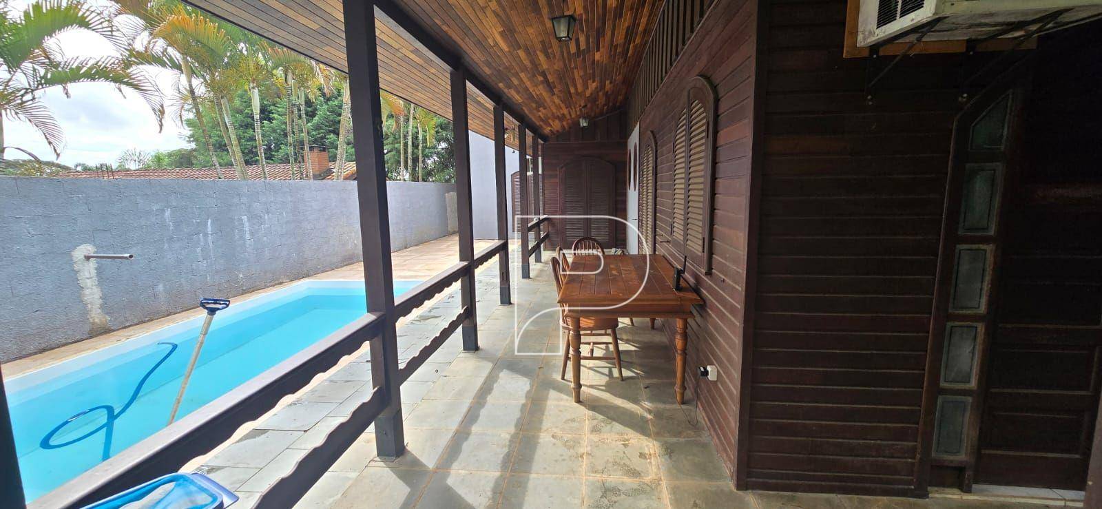 Casa de Condomínio à venda e aluguel com 5 quartos, 300m² - Foto 2