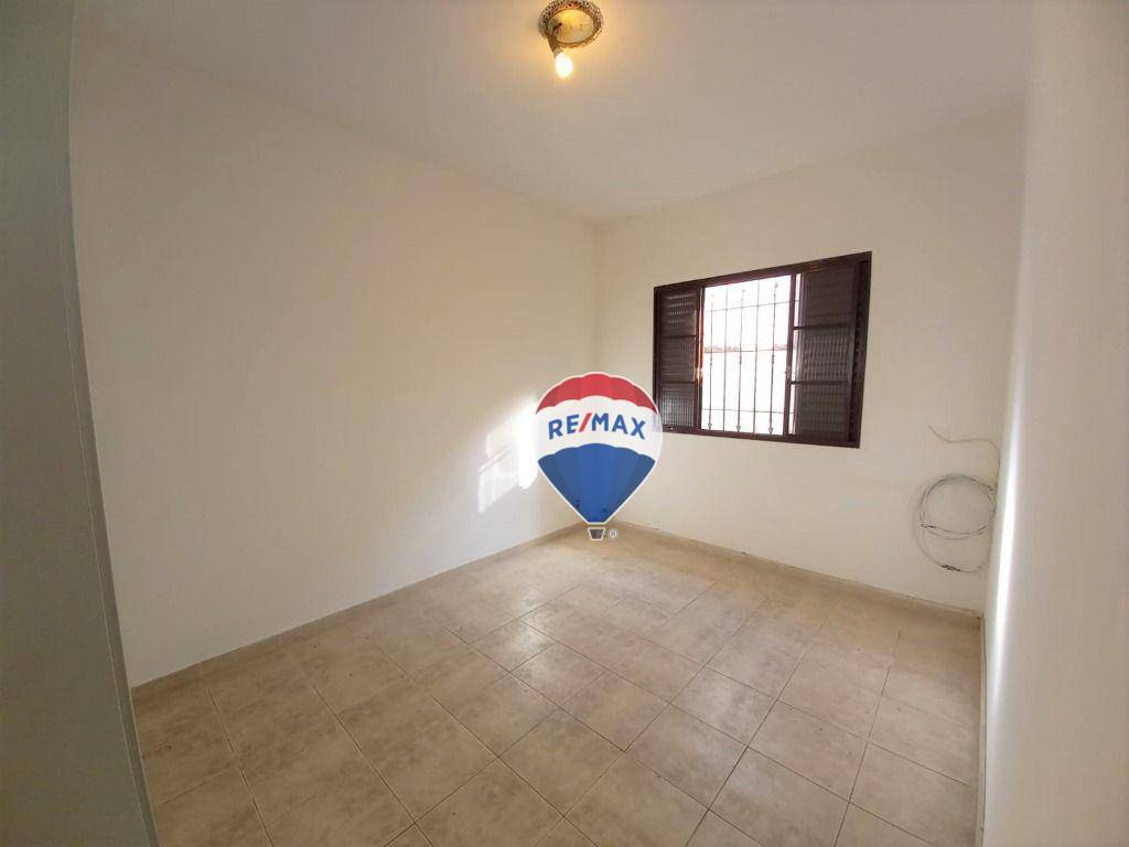 Casa à venda com 3 quartos, 240m² - Foto 13