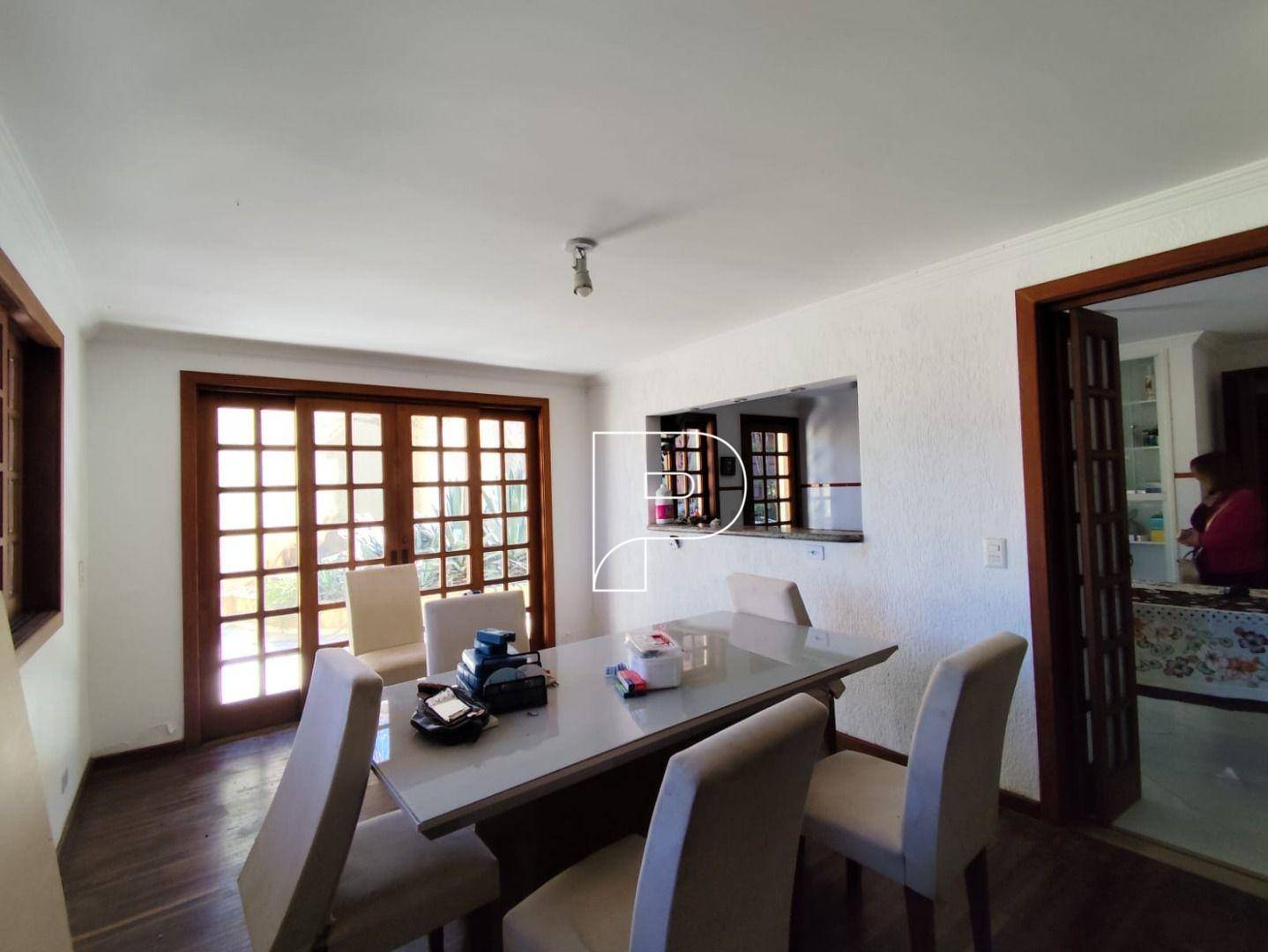 Casa à venda com 4 quartos, 223m² - Foto 11