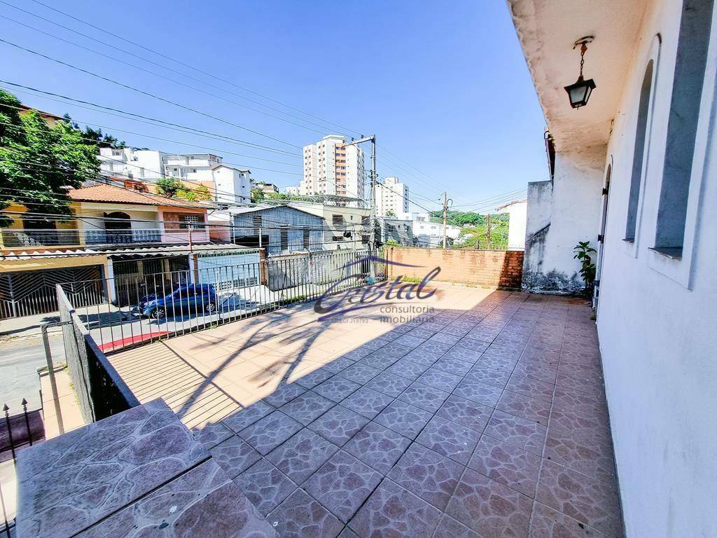 Casa à venda com 5 quartos, 260m² - Foto 2