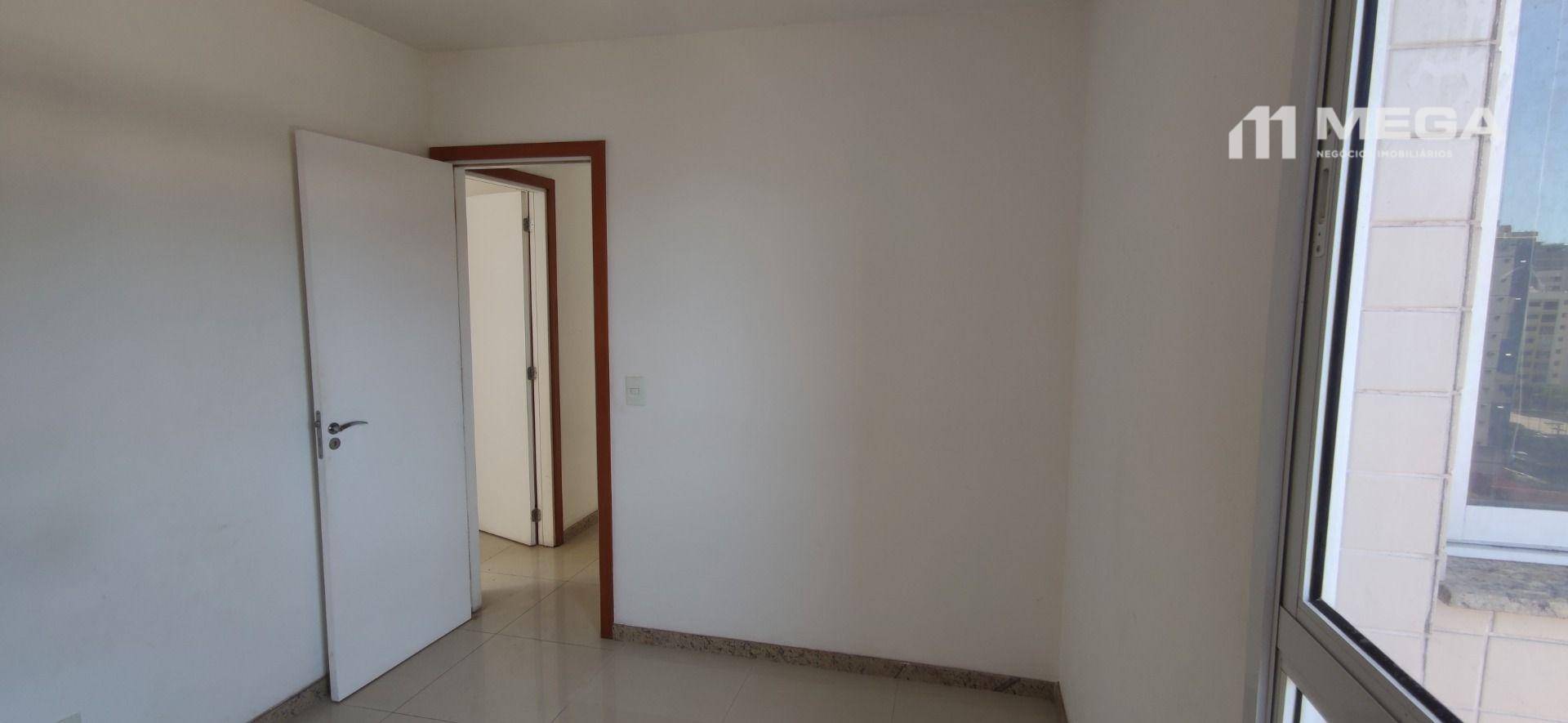 Apartamento à venda com 3 quartos, 94m² - Foto 13