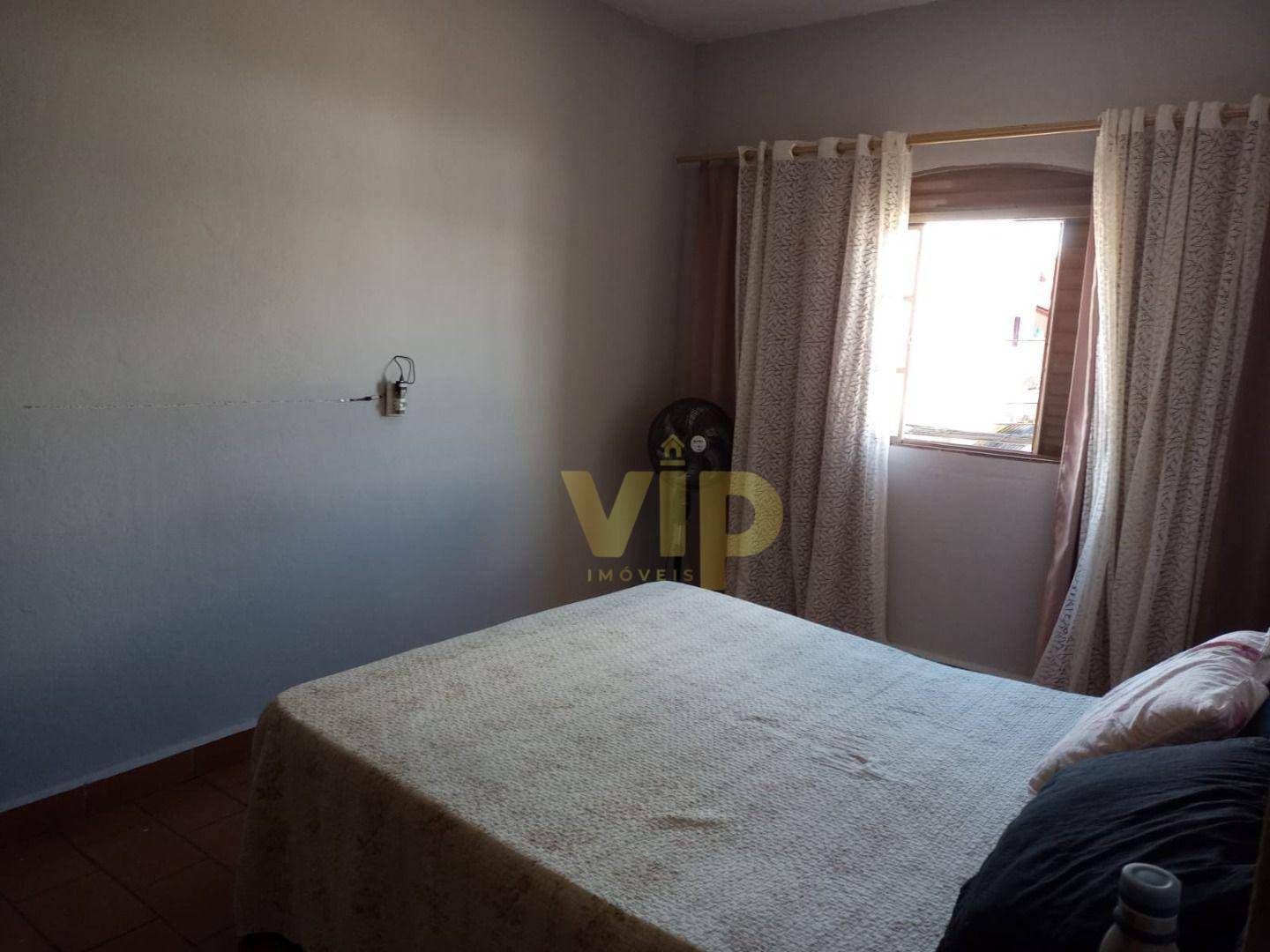 Casa à venda com 3 quartos, 250m² - Foto 8