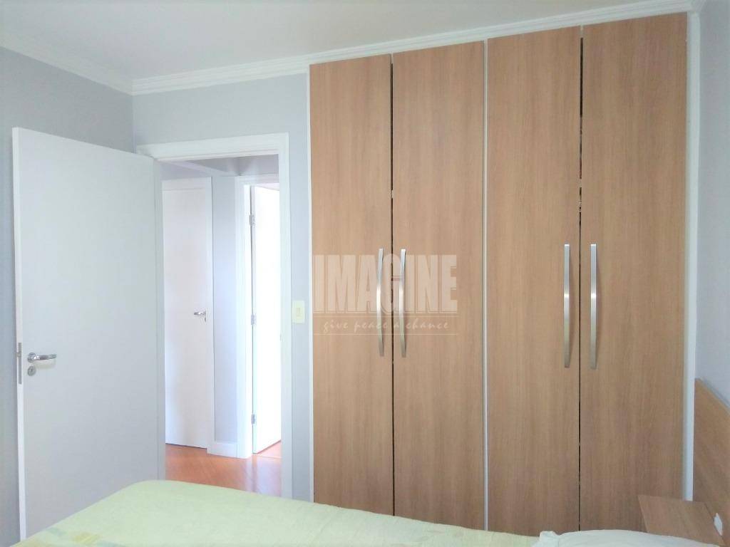 Apartamento à venda com 3 quartos, 70m² - Foto 17