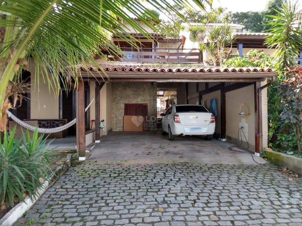 Casa de Condomínio à venda com 5 quartos, 360m² - Foto 1